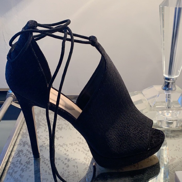 Aldo Tilley Heel in Snakeskin Black Suede NWT - Picture 2 of 8